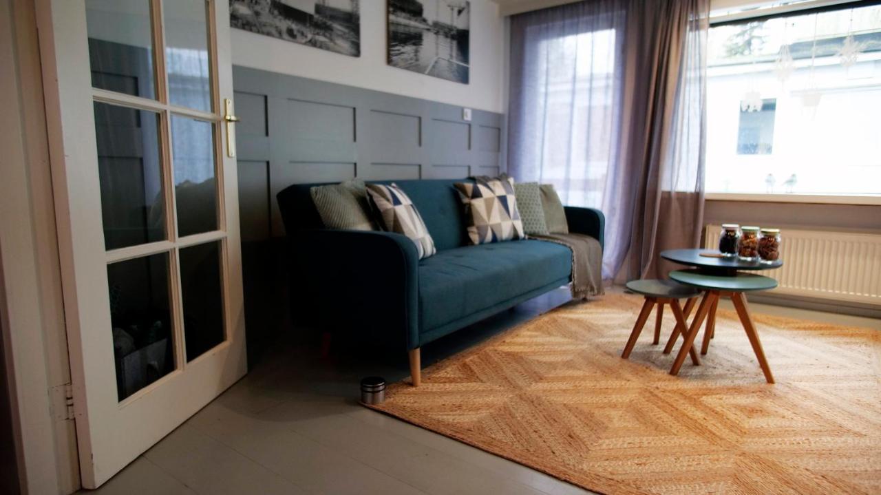 Houseboat Apartment With Water Terrace, Free Parking, Free Bikes & Fast Wifi Amsterdam Exteriör bild